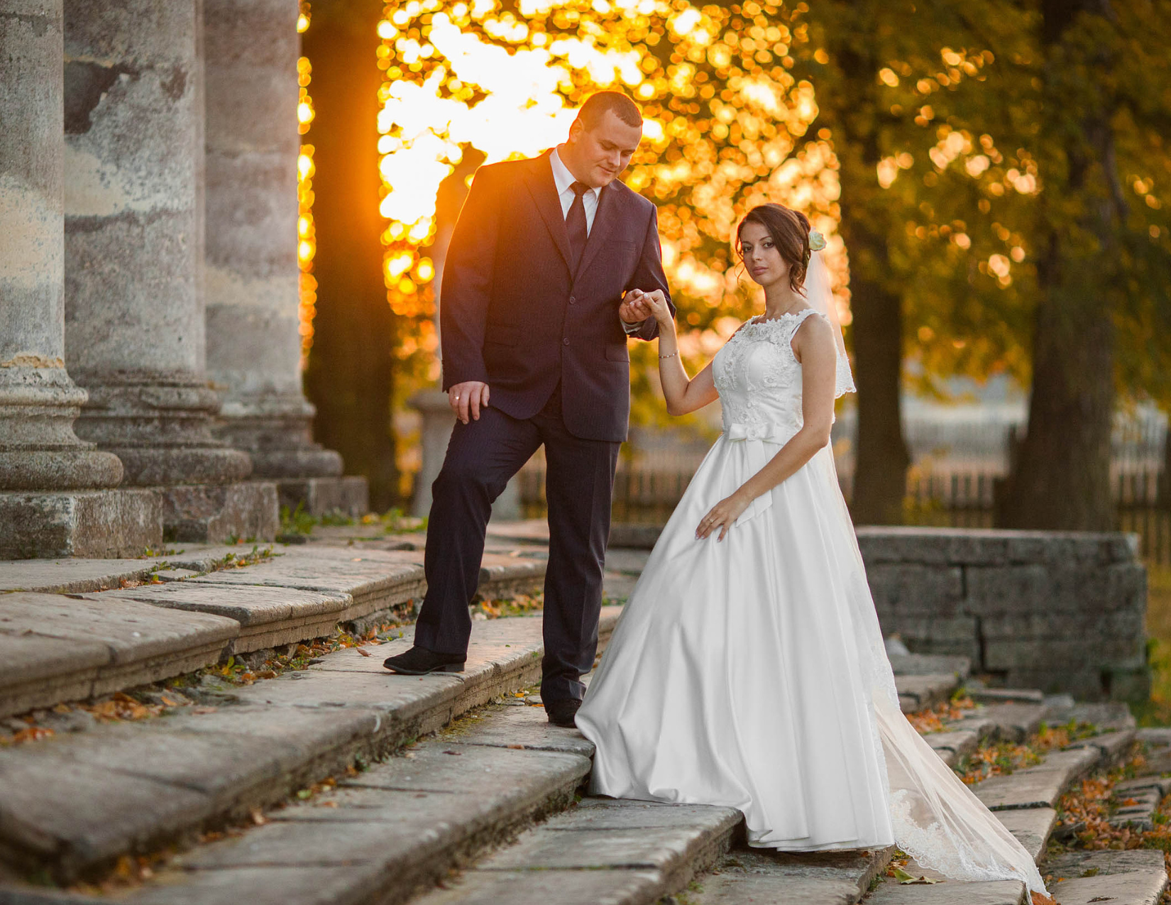 Fall is perfect for planning when to elope in Maryland