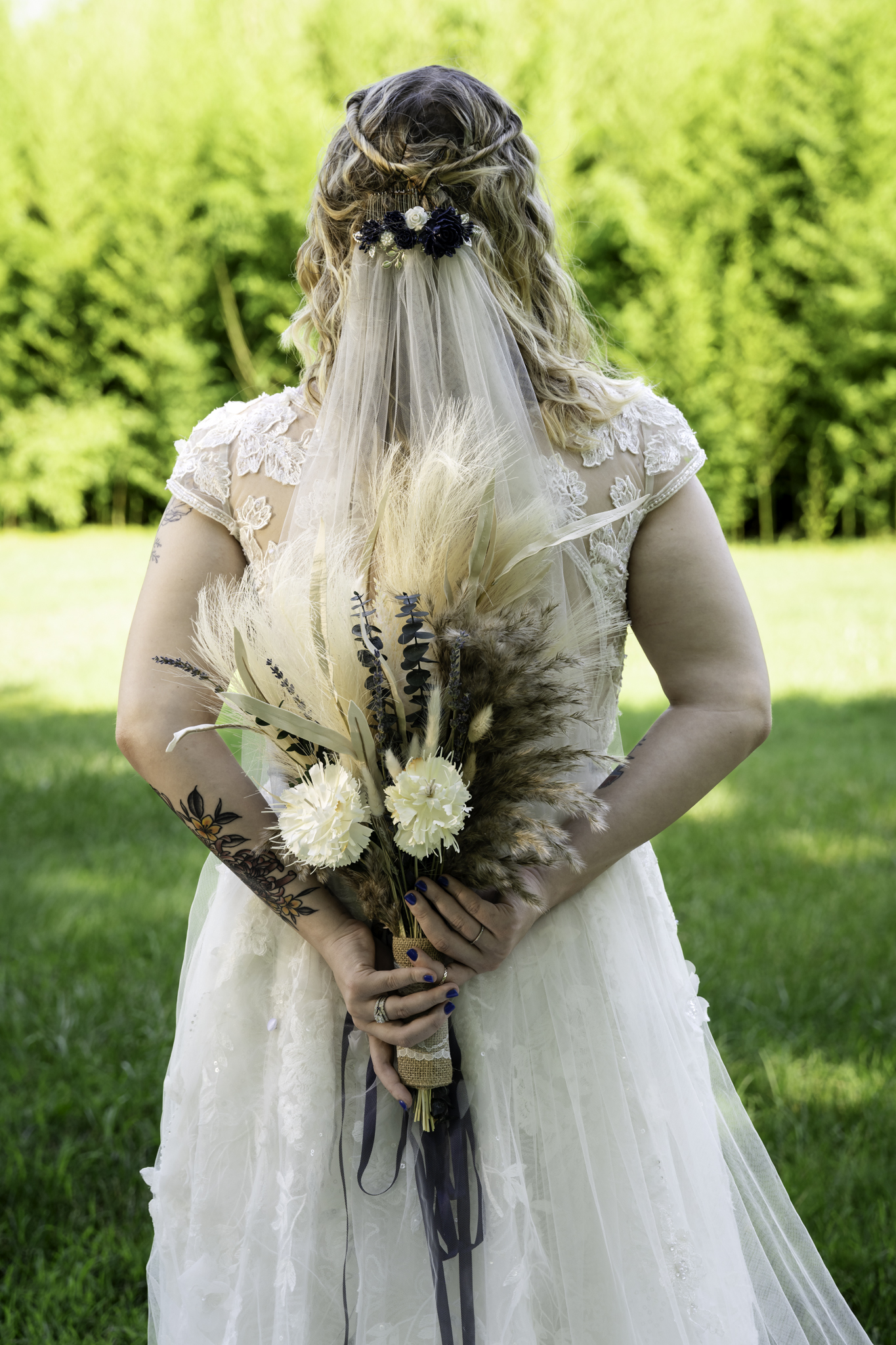 Book by August 31st and receive a wedding photography and officiant package discount—30% off photography and up to 50% off officiating services. All love stories welcome.