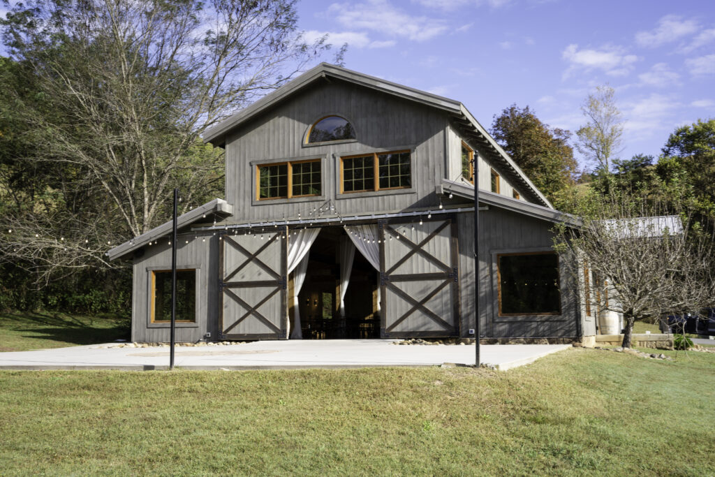 4 Points Farm - Moments in the Mountains - Smoky Mountains Wedding Venue